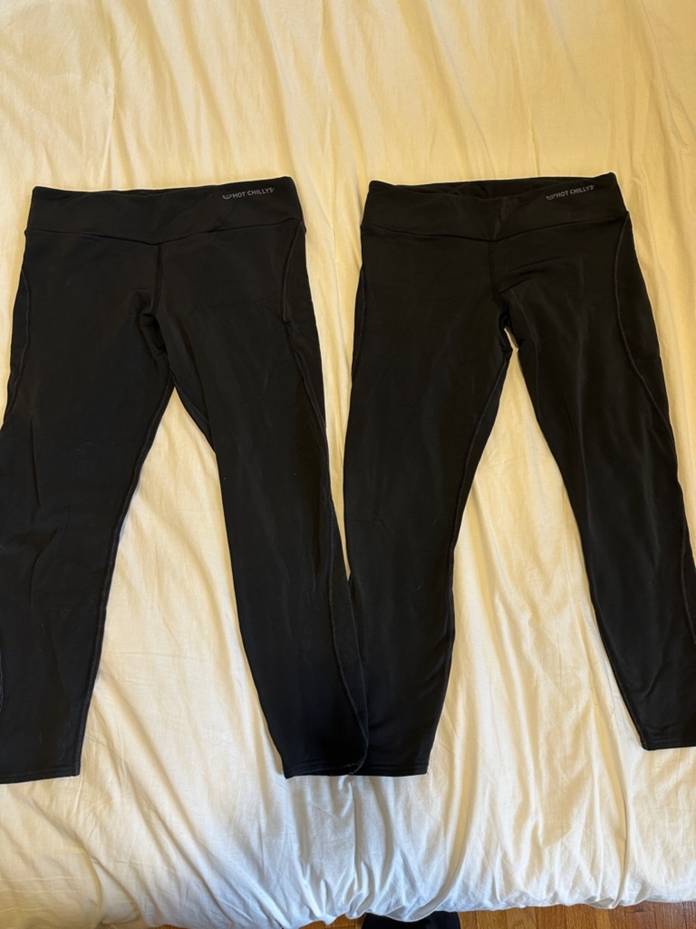 Set Of 2 Hot Chillys Black Thermal Capri Leggings Size Xsmall Style #HC9438